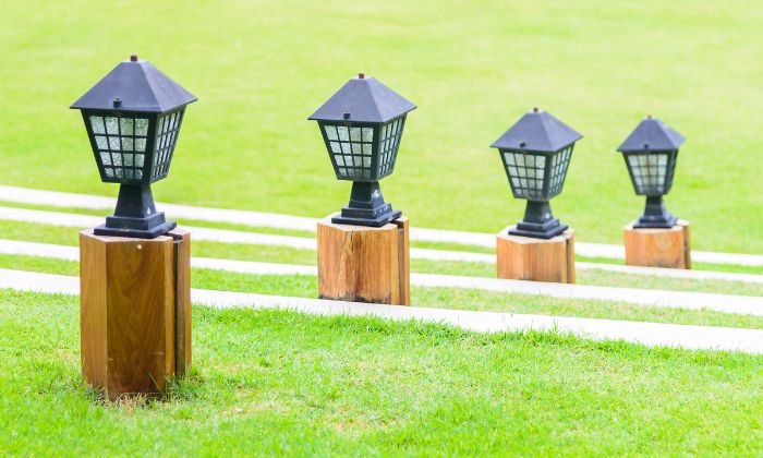 landscape lighting installation